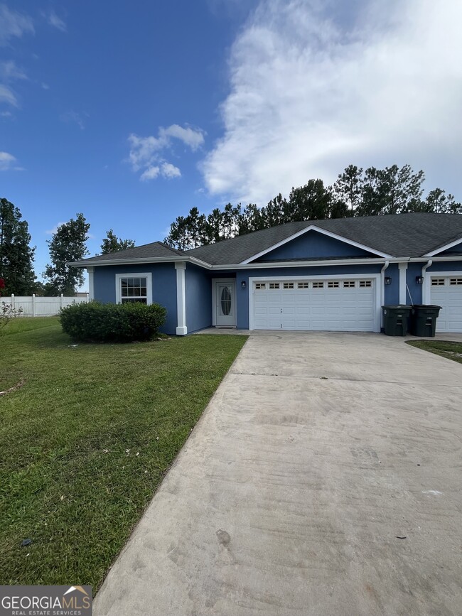 Building Photo - 206 Royal Palms Ave Rental