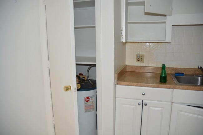 Kitchen Storage - Oakcrest Apartments