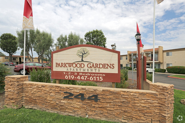 Building Photo - Parkwood Gardens Rental