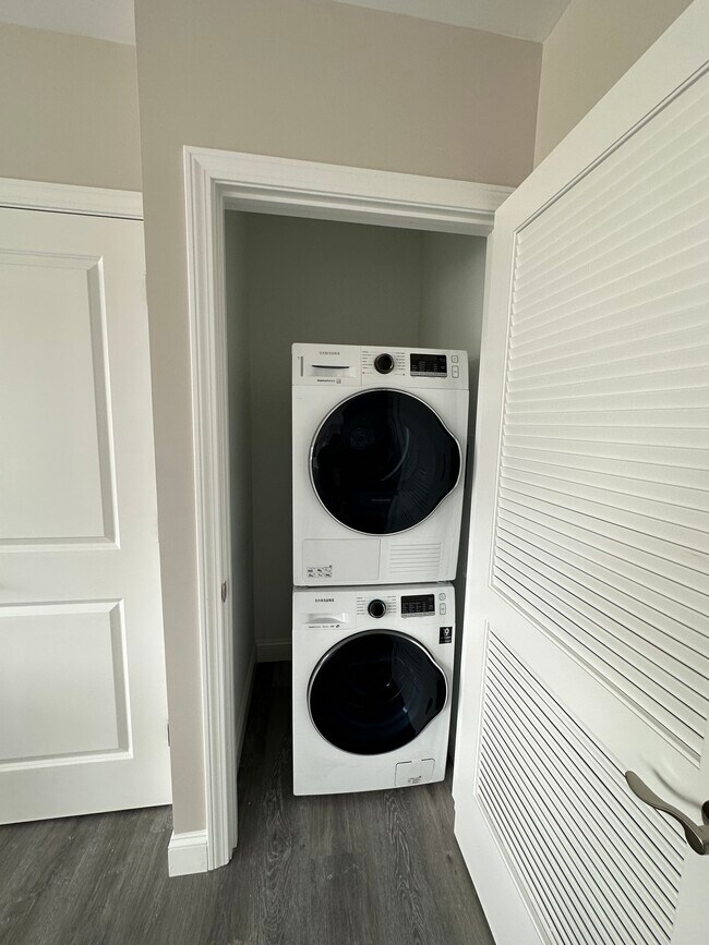 Photo - Residences at 530 and 540 Chestnut