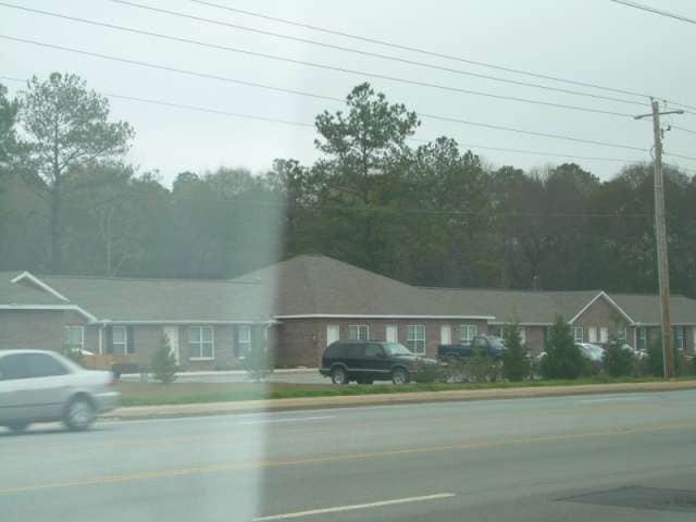 Building Photo - 2211 Gillionville Rd