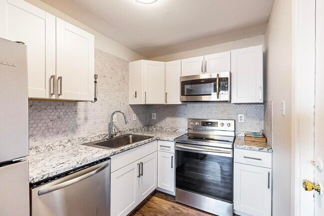 Photo - 707 Pleasant Manor Ave Casa