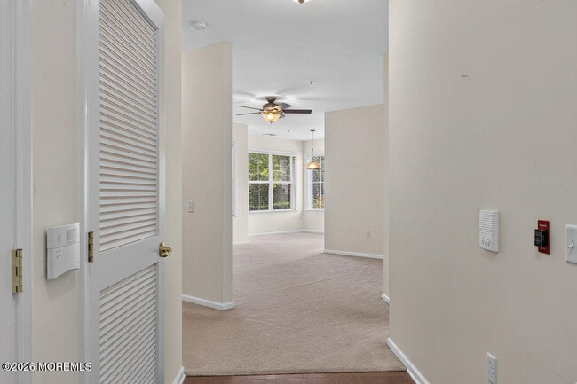 Photo - 118 Sloan Ct