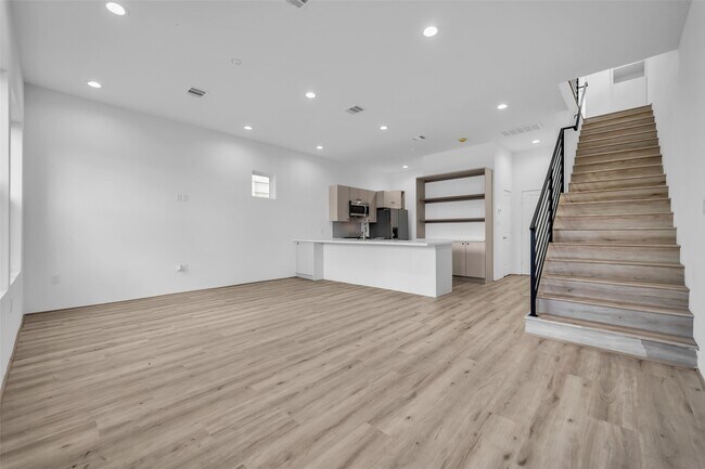 Photo - 15000 S Richmond Ave Unidad 6