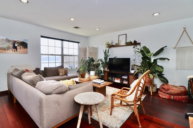 Photo - 64 Bergen Ridge Rd