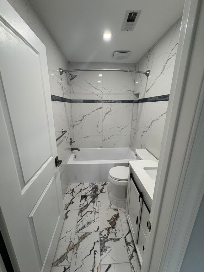 Photo - 1304 Diamond Dr