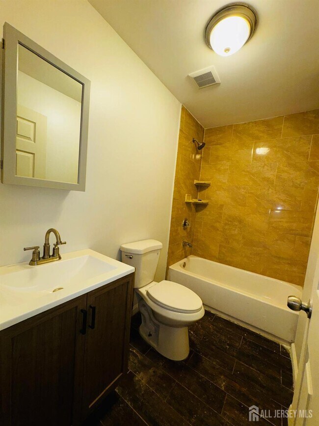 Photo - 489 S 17th St