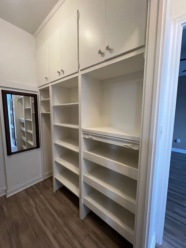 Photo - Beachfront Top-Floor 1BR at The St. Regis – Ocean Views + Utilities Included! Unidad 704