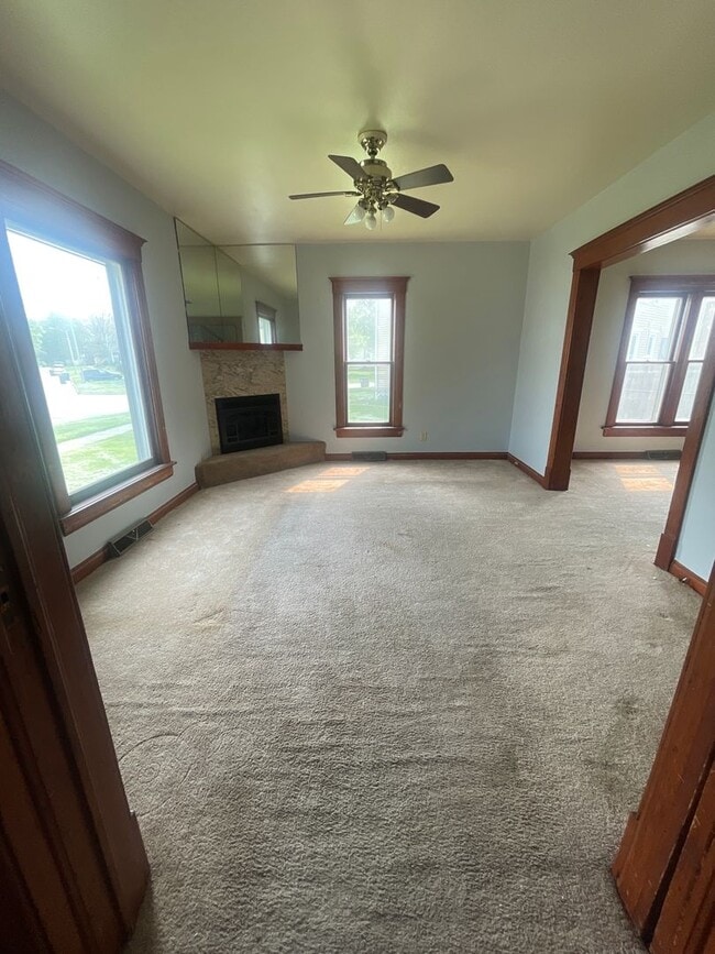 Photo - 3 bedroom 1.5 bath house!