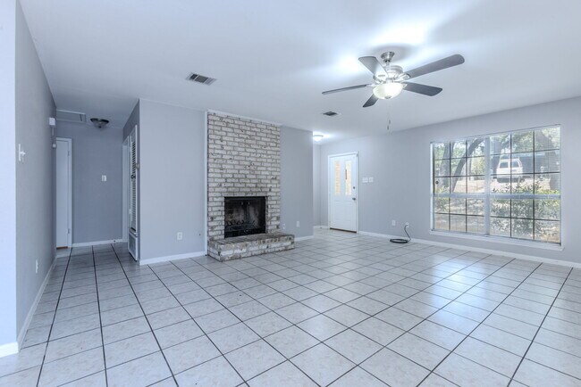 6824 Edmond Ave Unidad Duplex