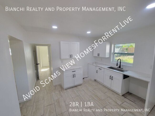 Photo - 1225 1/2 Bermuda St-