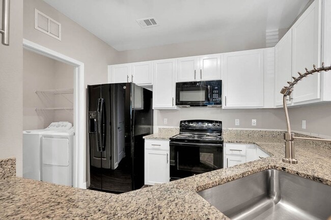 Building Photo - Creekside Apartment Homes