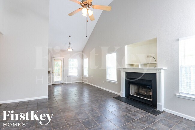 Photo - 640 Meriweather Dr