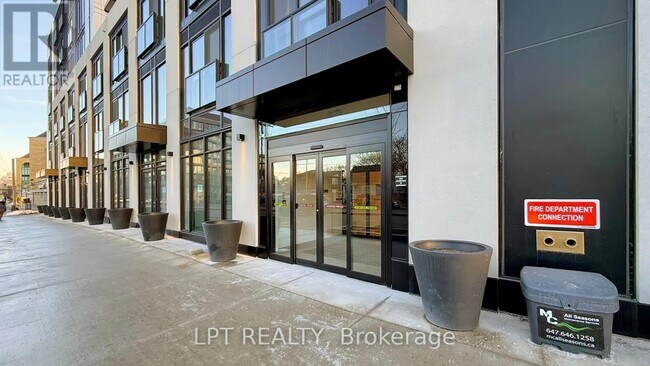 Photo - 801 The Queensway Unit 107