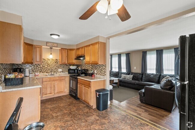 Building Photo - 71 Silver Lake Ave Unit 71 silver lake Rental