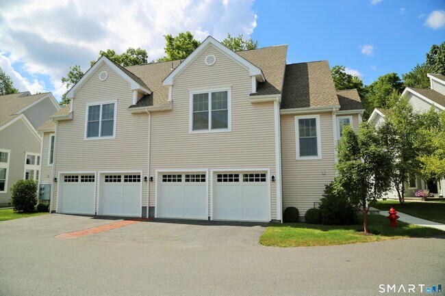 Photo - 60 Copper Square Dr Unit 60