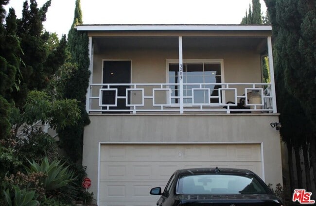 Photo - 3283 Kelton Ave