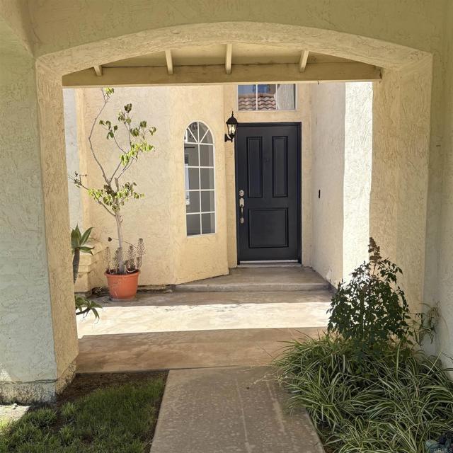 Photo - 735 Rivertree Dr