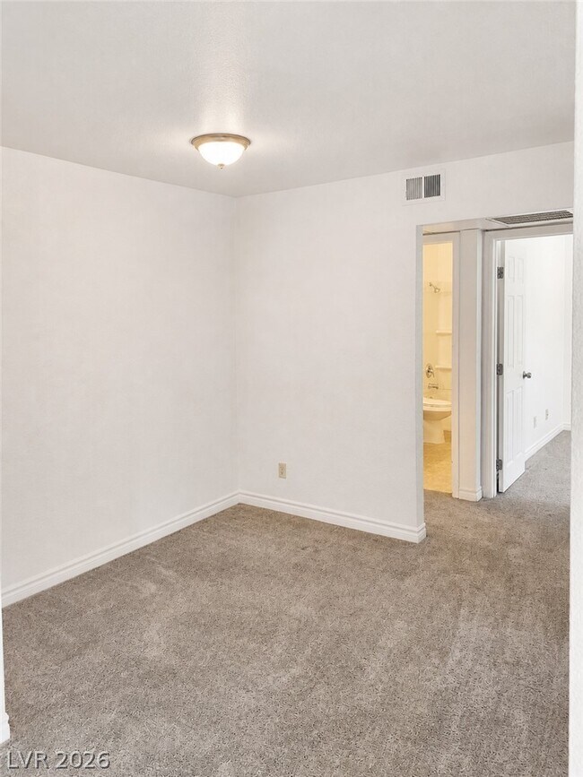 5163 Indian River Dr Unit 204