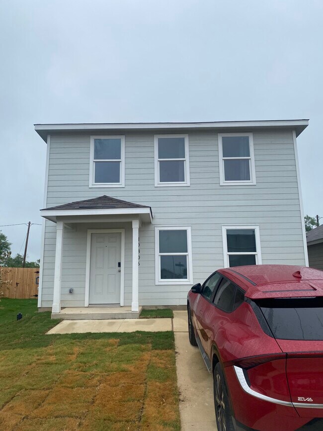 Photo - 10806 Ridge Plow