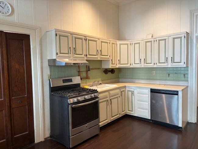 Photo - 226 E Gwinnett St Unidad 226 E Gwinnett St lower apartment