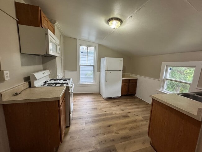 Photo - 1 bedroom 1 bath home in Rock Island