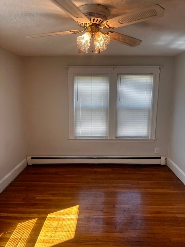 62 Willow Ave Unit 2