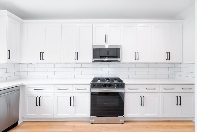 Photo - 7903 Sunnyhill St