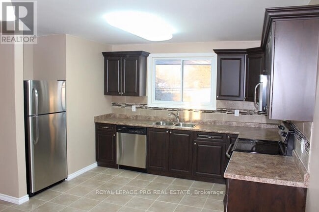 Photo - 1269 Paquette St