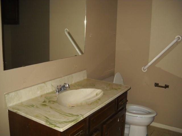 Photo - 925 Minter Ln