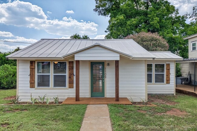 Photo - 1109 Hickory St