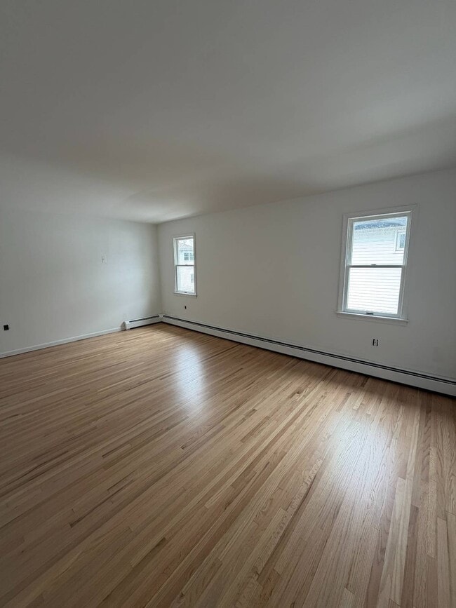 Photo - 355 Darlington Ave