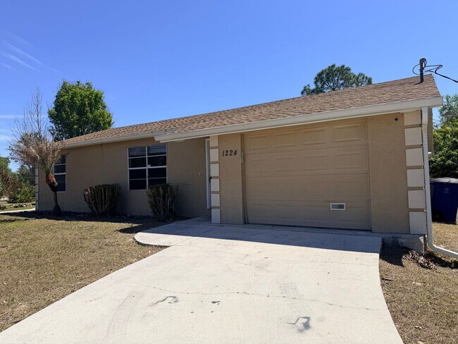 Photo - 3 bedroom 2 bath 1 Car Garage Single Family Home