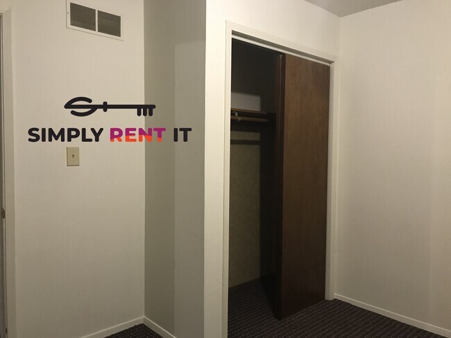 Affordable 2 Bedroom | Downtown Roland | Minutes from Ames