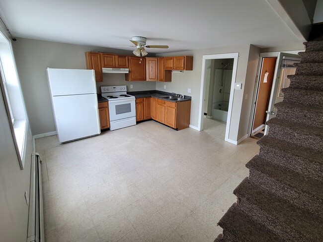 Building Photo - 93 Market St Unit 101