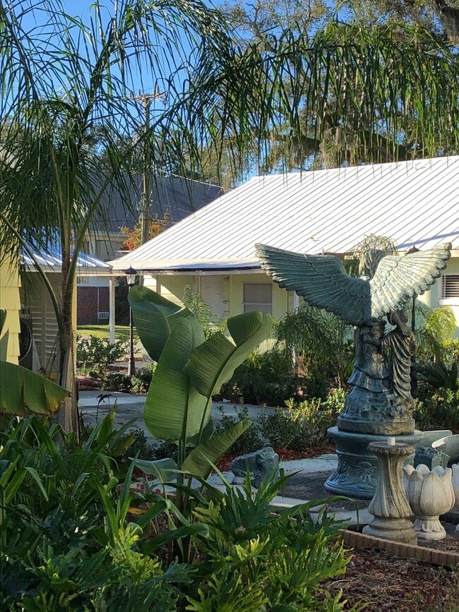 Photo - 714 Spring St