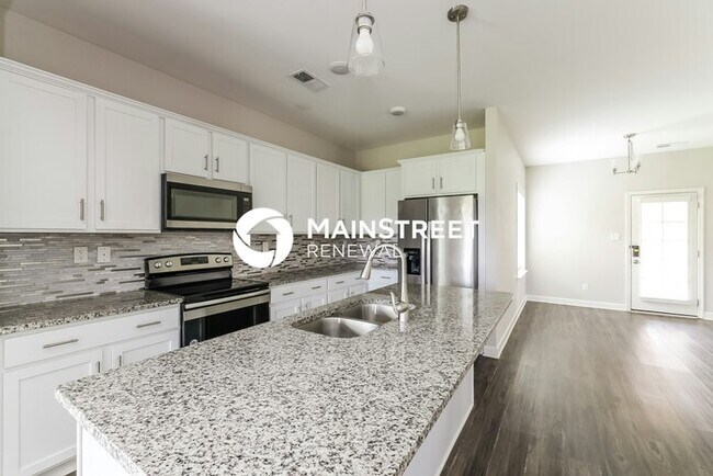 4 Bedroom Pet-Friendly Home in Somerville, TN with Main Street Renewal