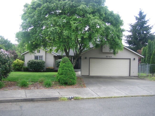 Photo - 5044 Summerfield Dr SE House