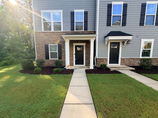 Photo - 1214 Ashbury St