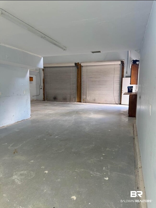 Photo - 18786 Hillside Dr