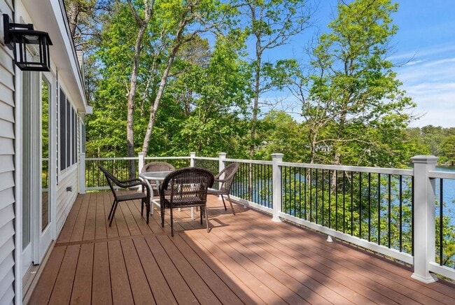 Photo - 185 Sandy Beach Rd