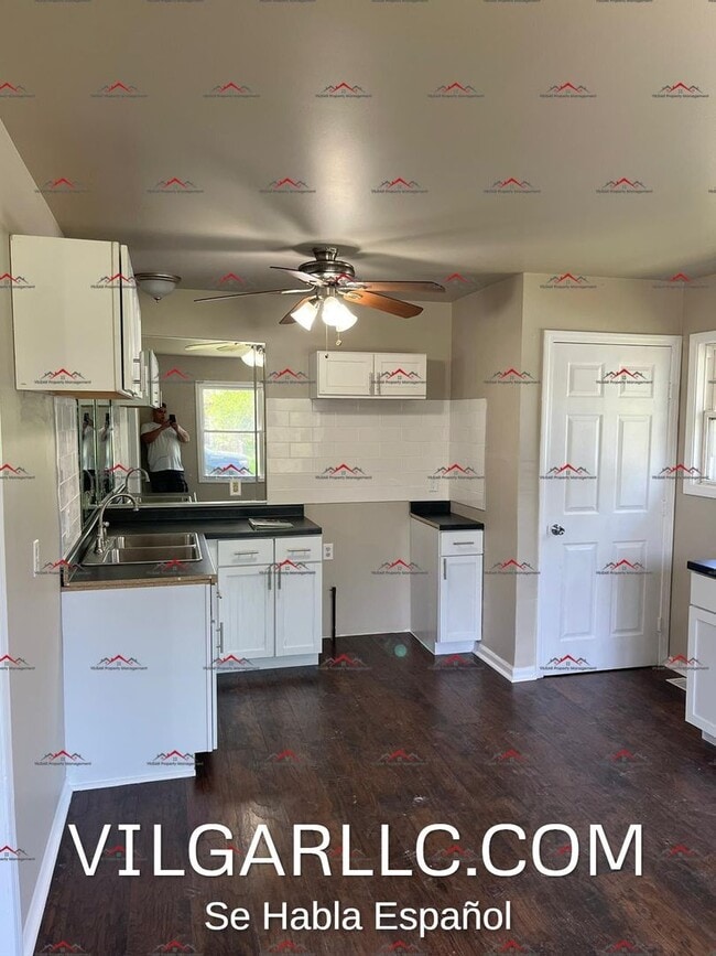 Photo - Very spacious 3 Bedrooms, 1 Bathroom Home