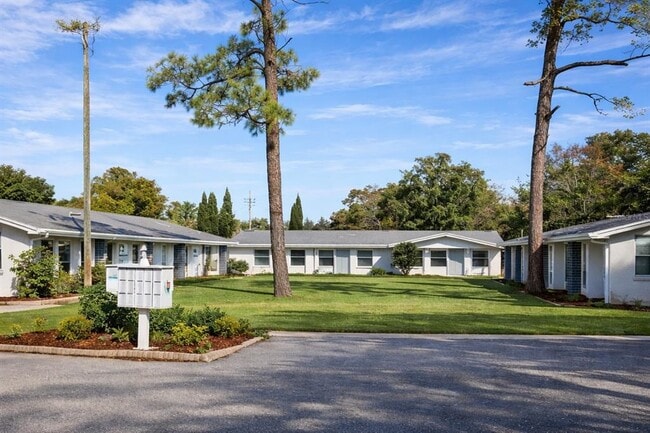 Building Photo - 5622 River Rd