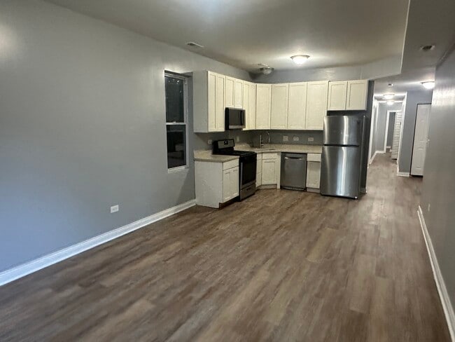 Photo - 1523 S Karlov Ave