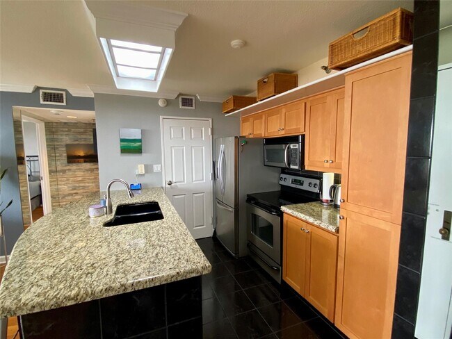 Photo - 5220 Seawall Blvd Unit 634