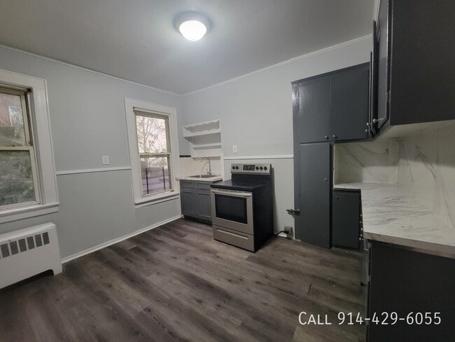 Photo - 160 Waverly St