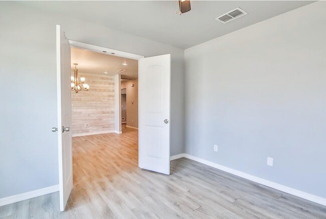 Photo - 8810 16th St