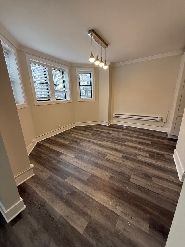 Photo - 3838 N Greenview Ave Unidad 3839- GDN