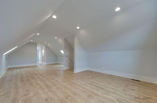 Photo - 3 bedroom in Chicago IL 60647 Unit 2