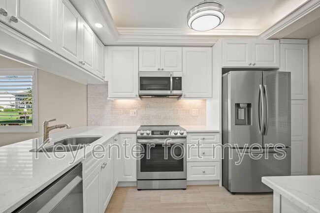 Building Photo - 14891 Hole in 1 Cir